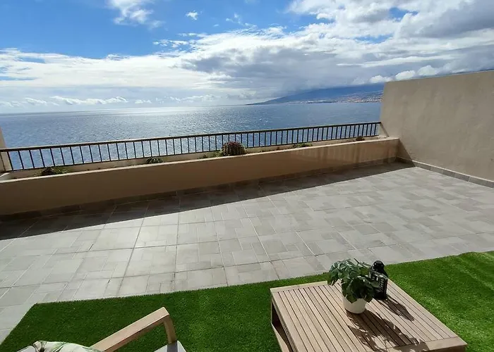 Ocean View With Terrace Lägenhet Radazul